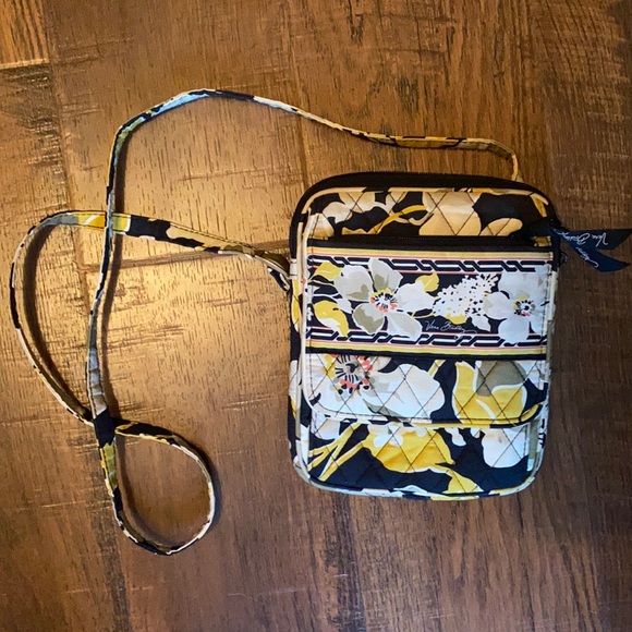 Vera Bradley Handbags - 💥5/$20💥